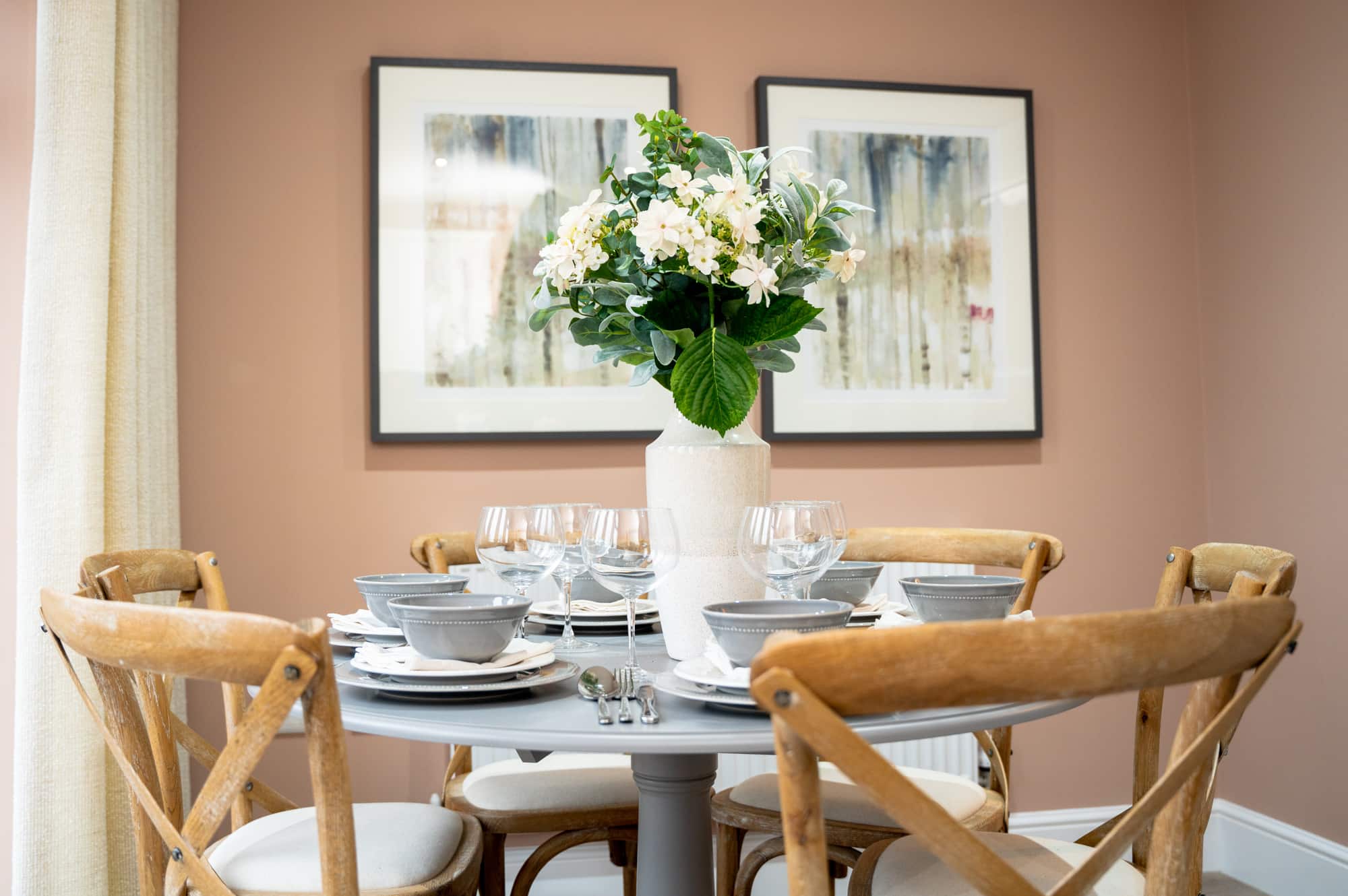 How to Tackle Dining Room Interior